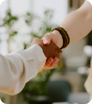 Suivi des dossiers en assurance de personnes avec accompagnement dans la durée et ajustements réguliers